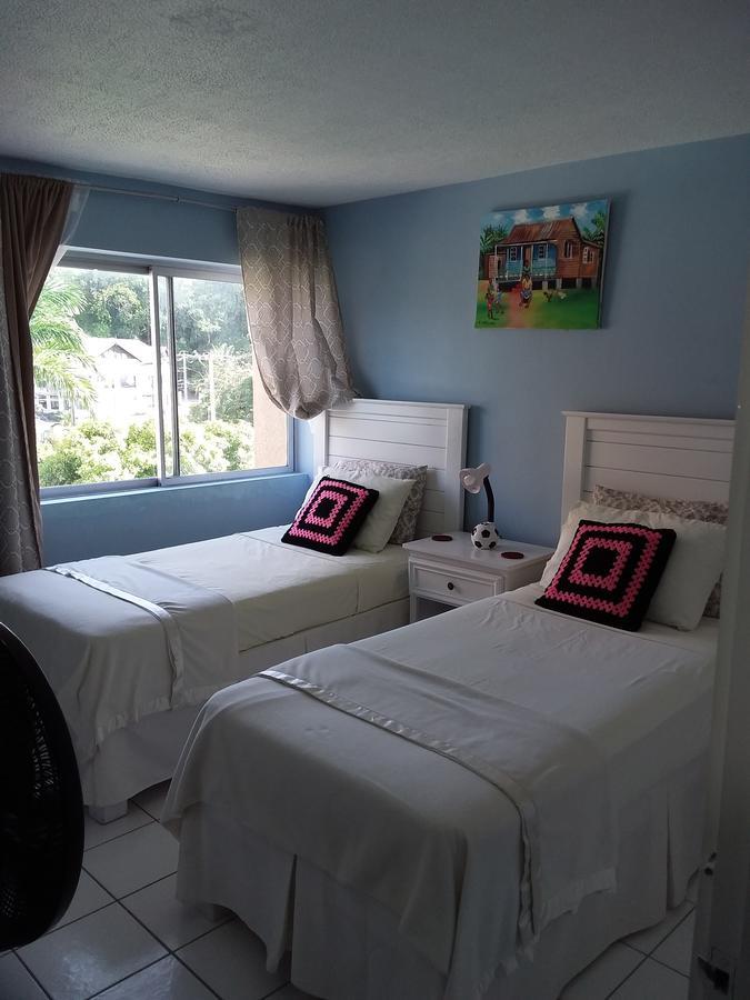 Mcfarlane'S Place Ocho Rios Exteriér fotografie